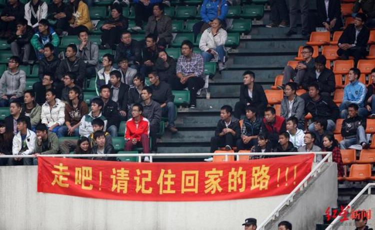 成都足球冲超,回顾2016年的中国足球