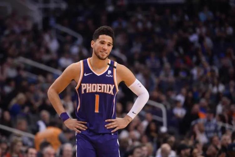 姚明几次入选NBA全明星「美媒列出了NBA近20年选秀中每年最好的三名球员姚明入选」