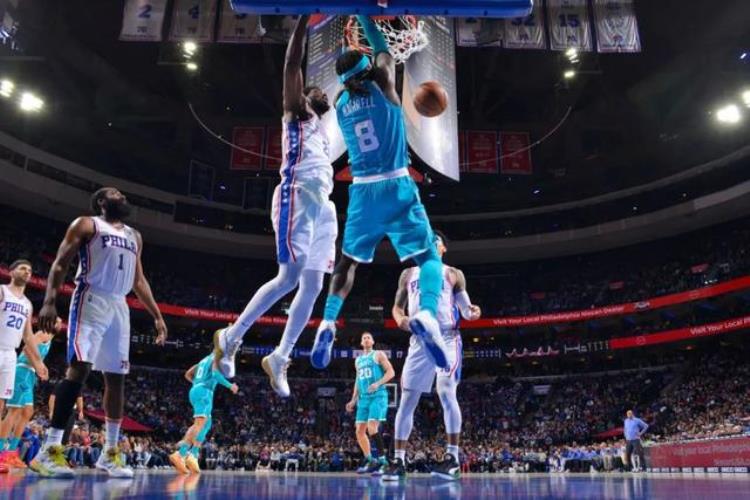 NikeKOBE5代VS保罗乔治PG6代欧文1代NBA赛季球星篮球鞋上脚合集