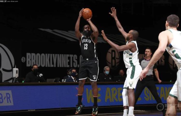 看NBA球星大胡子哈登戴什么腕表