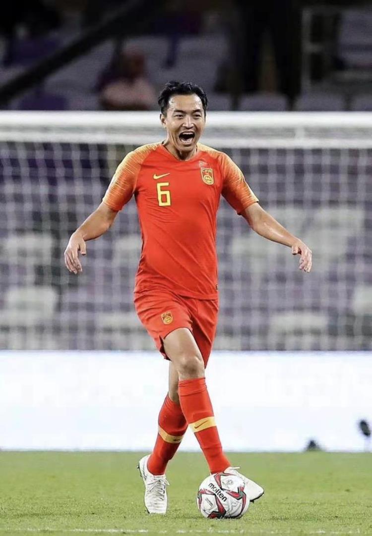 甲A历史最年轻队长亚洲杯致命失误中国足球第一段子手冯潇霆