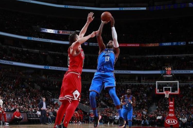 NBA现役5大脚步大师詹皇霸王脚步上榜哈登凭一招吃遍联盟