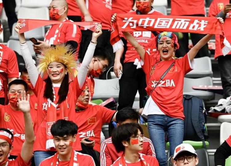 女足风雨彩虹铿锵玫瑰「多图这就是女足精神铿锵玫瑰奇迹逆转挺进奥运会」