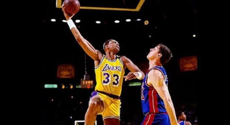 都是独门绝技为何NBA球员喜欢学梦幻脚步却没有人学天勾