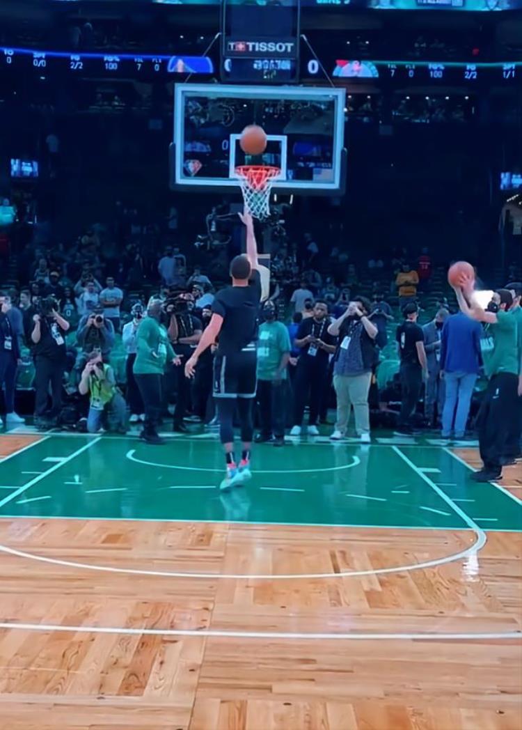 NBA总决赛G3勇士队热身发现篮筐高度有错误主教练科尔这样回应