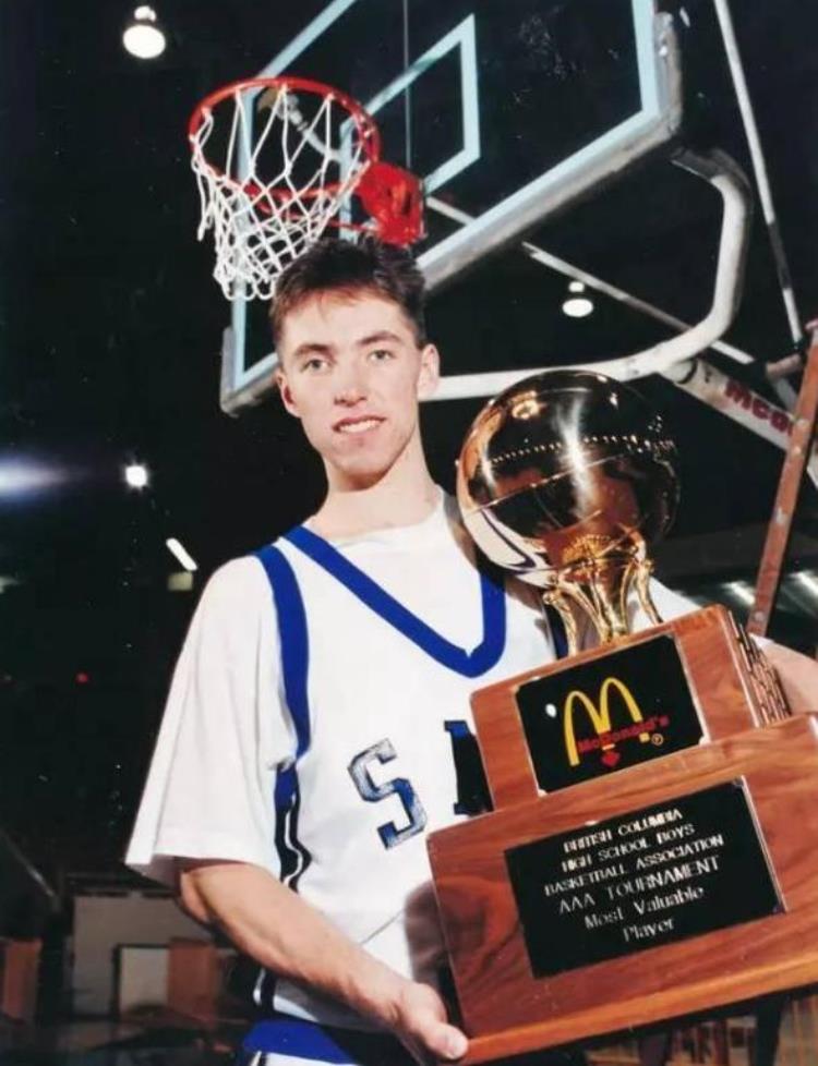 最强nba风之子纳什「风之子纳什进入nba前的故事防守最差曾被30多所大学拒绝」