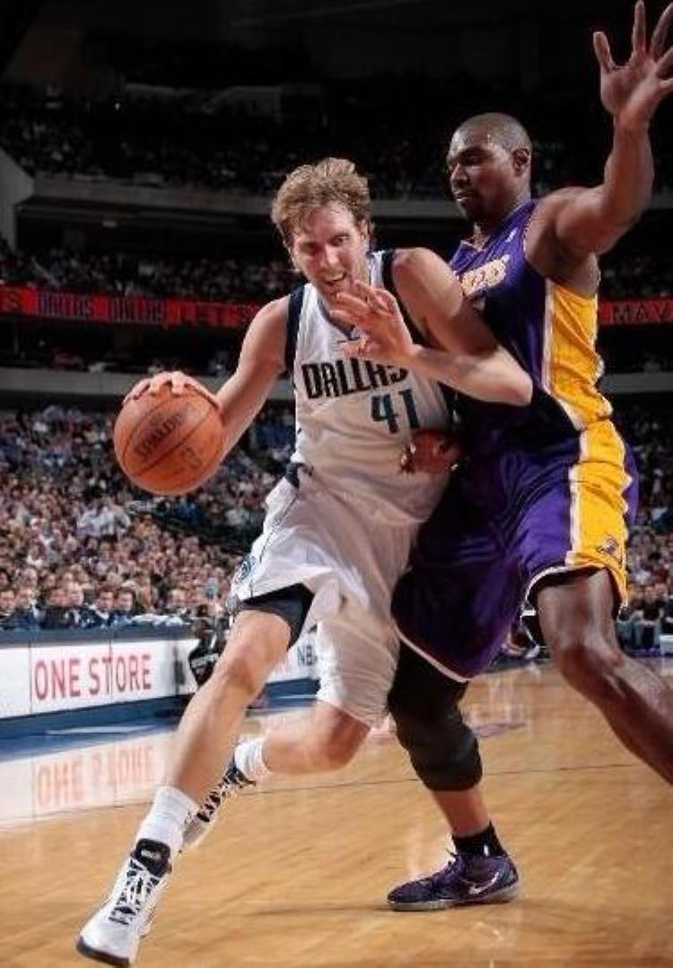 邓肯最强的一年「邓肯之后NBA谁还能拿下1000胜说出来你别不信」