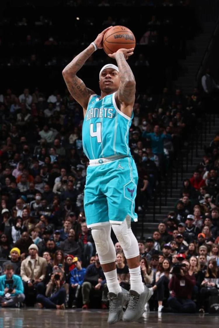 NikeKOBE5代VS保罗乔治PG6代欧文1代NBA赛季球星篮球鞋上脚合集