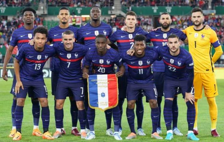 18年世界杯法国对澳大利亚比分「足坛刺激一夜法国卫冕失败澳大利亚胜秘鲁亚洲6队进世界杯」