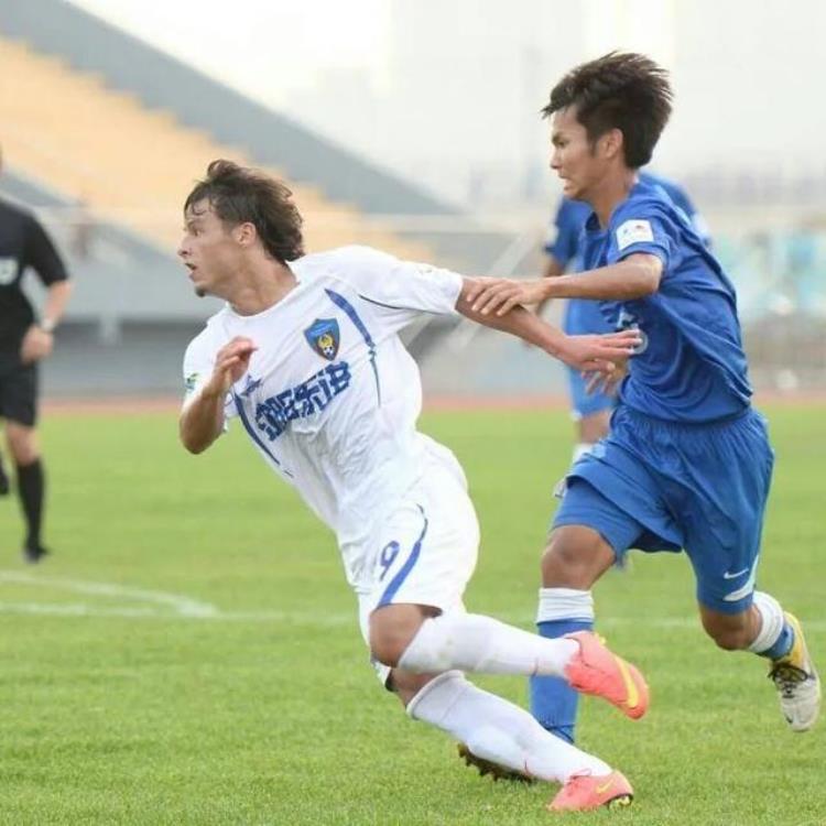 新疆男子足球队「中国现役唯一乌孜别克族职业足球运动员将加盟兵团球队」