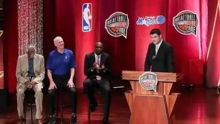 帮姚明出头的霍二叔「当年给姚明当帮手的穆大叔霍二叔在NBA都是什么样的存在」