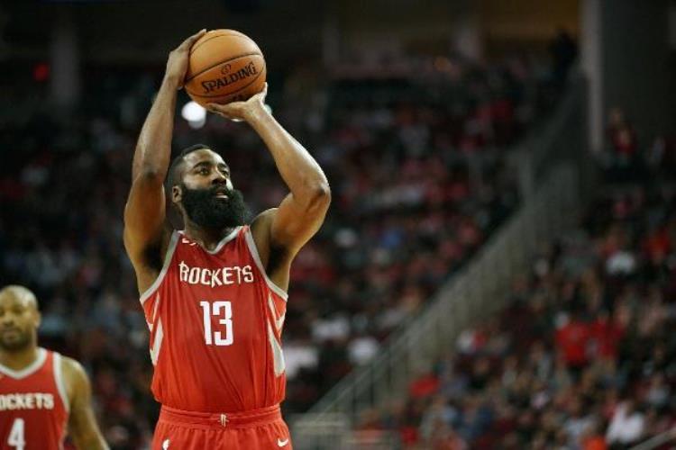 深度卸下NBA官方身份阿迪达斯篮球线寻找曙光