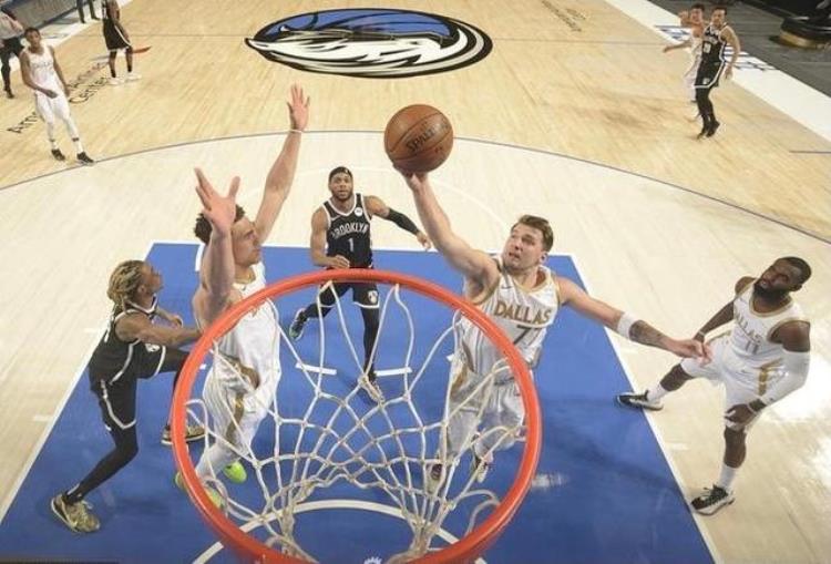 nba最佳阵容看战绩吗「nba常规赛最佳阵容预测数据还是战绩这是个问题」