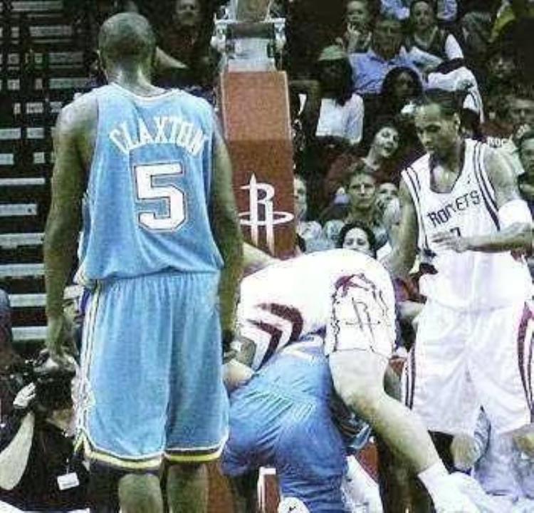 帮姚明出头的霍二叔「当年给姚明当帮手的穆大叔霍二叔在NBA都是什么样的存在」