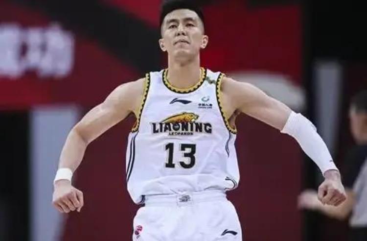 郭艾伦为什么没去NBA「郭艾伦有NBA的实力可你知道郭艾伦为什么没出现在NBA的舞台上吗」