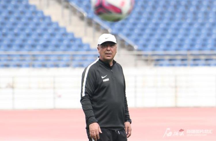帕尔哈提出任主教练新赛季新疆天山雪豹足球队以青年为主力