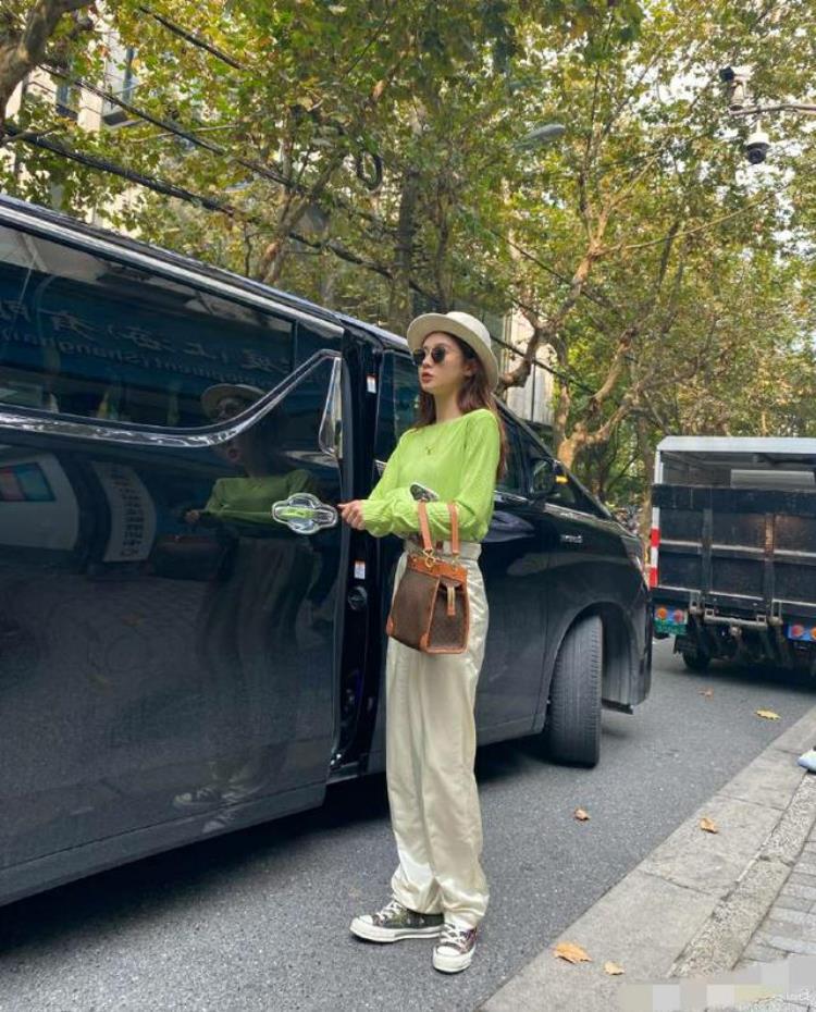 腾讯主播美娜和秦奋复合「NBA美女主播美娜首谈与秦奋感情和平分手月入百万开公司」