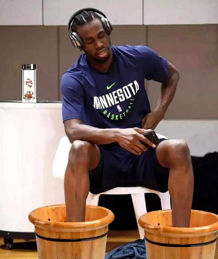 为什么越来越少人看nba「为何看NBA的人越来越少没时间只是借口这5点原因让比赛变乏味」