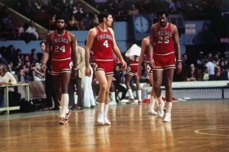 nba联盟的发展历程以及几只王朝球队和标志性球星「NBA联盟的发展历程以及几只王朝球队和标志性球星」