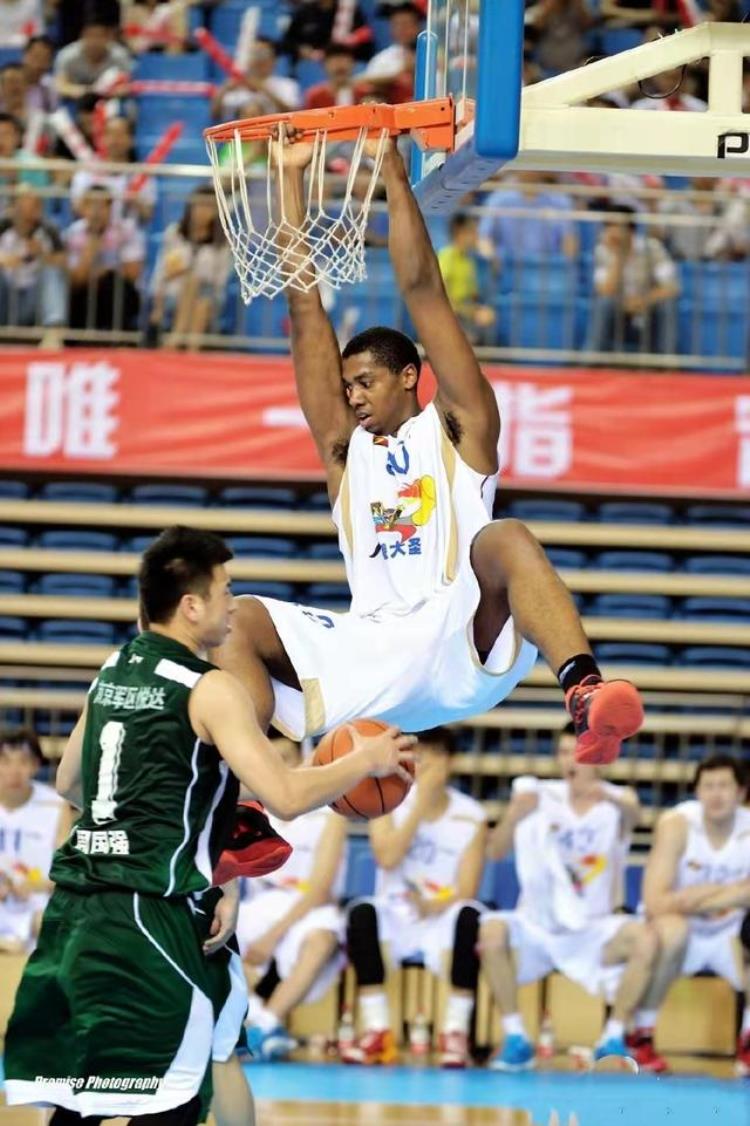 CBA全明星后卫「全明星中锋要加入CBA盘点现役曾在CBA打过球的NBA球员」