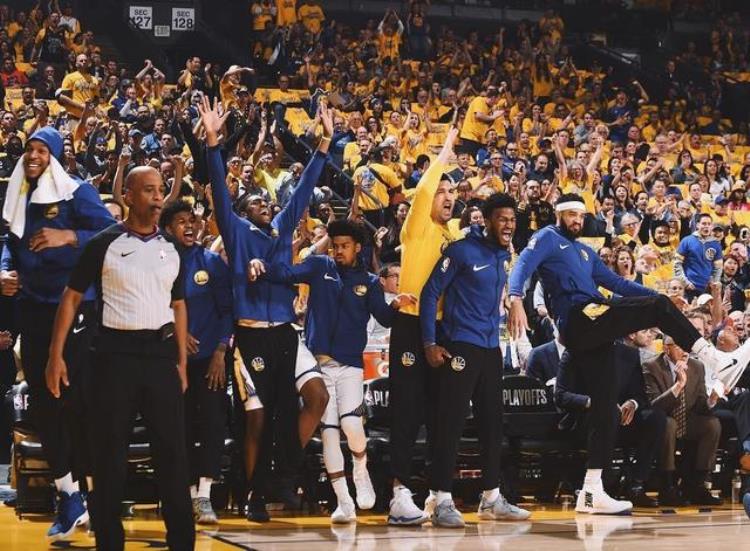 nba哪个球队最值钱「NBA哪支球队最值钱四大城市球队天差地别湖人第二位置不稳」