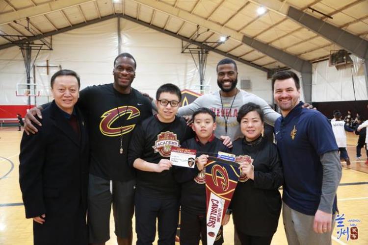 牵手美职篮场里场外有你有我2018兰州与克利夫兰骑士队等交流活动回眸