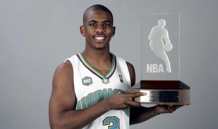 05年保罗第四顺位进入NBA排在他前面的成就如何状元榜眼水货