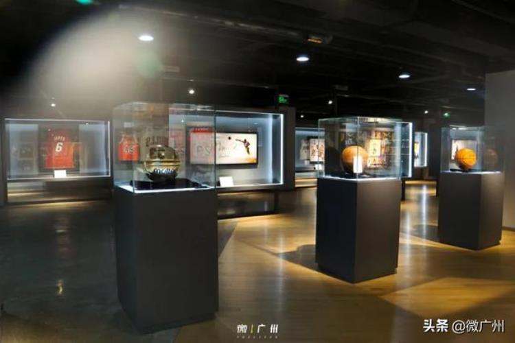 科比官方旗舰店「科比的特别定制NBA全球最大旗舰店来广州了」