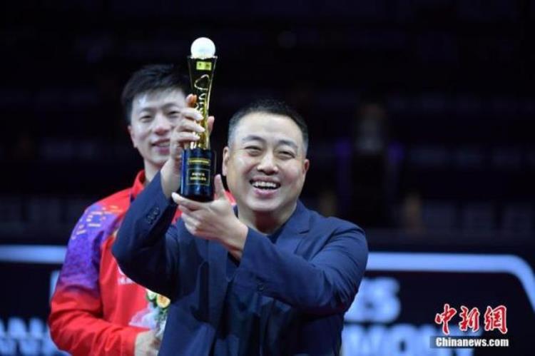 刘国梁谈乒乓球发展「刘国梁新官上任如何领导开拓世界乒乓球未来」