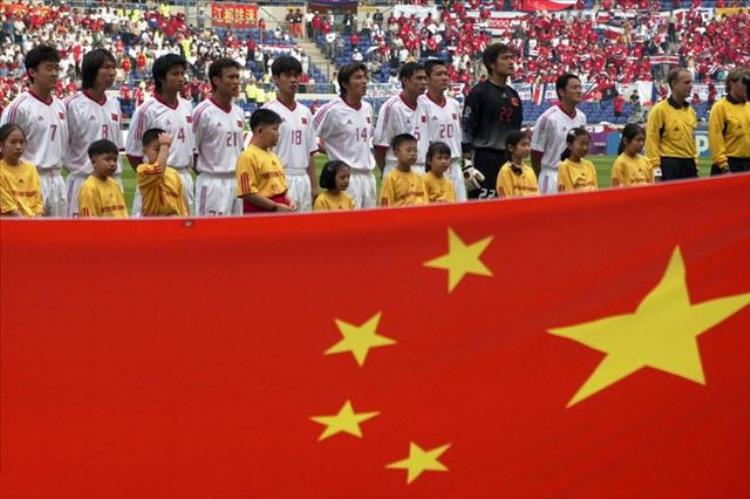印度主帅争议言论中国足球每年花10亿美元依旧打不进世界杯