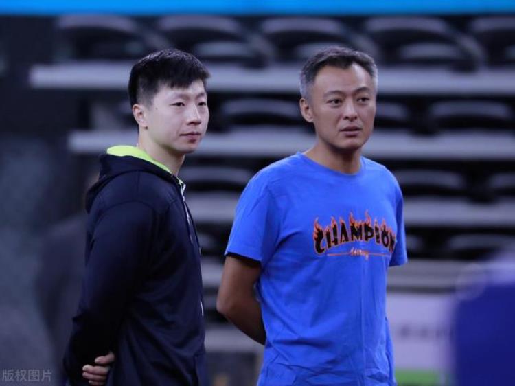 正式任命国乒29岁世界冠军转型教练刘国梁没看错樊振东懂了