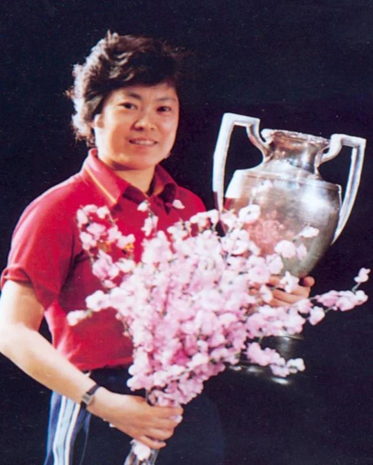 悼念乒乓球前世界冠军胡玉兰在巴黎病逝