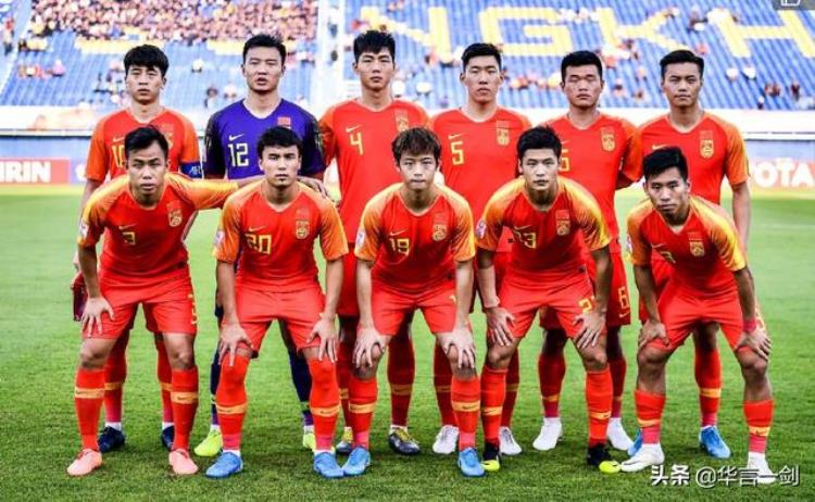 中国踢球的孩子差在哪西班牙外教的评价很刺耳脑子不太灵活