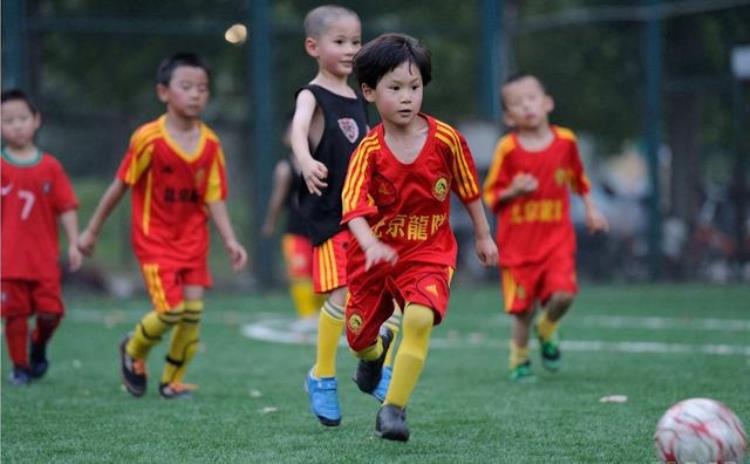 独白一名普通中国球迷关于中国足球存在的问题及解决办法的思考