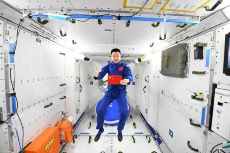 突破200天中国人的太空新纪录