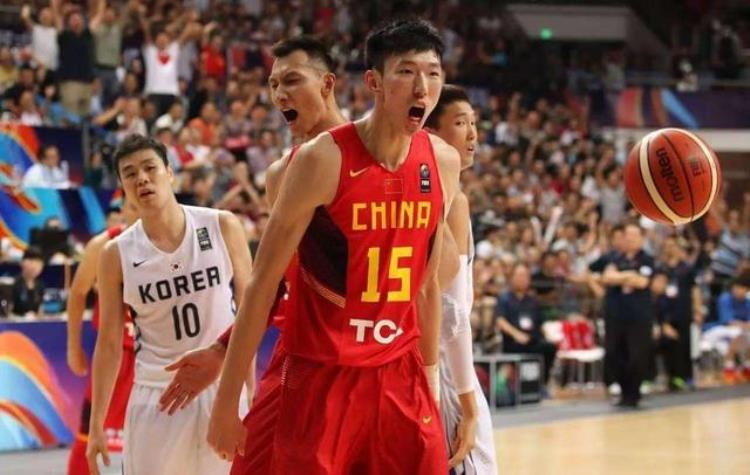 周琦臂展2米33NBA历史第8人球迷评论没用还不是打不了NBA