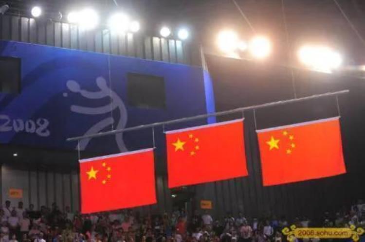 乒乓球胶皮对运动员的影响「胶水禁令乒乓球究竟是在健康发展还是在打压中国」