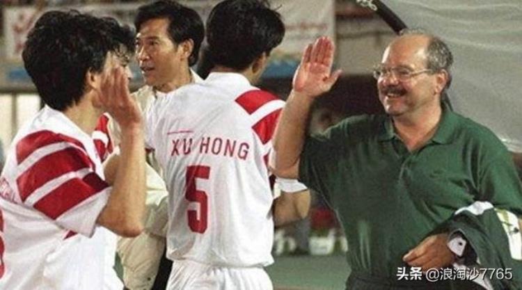 中国男足在亚洲什么水平「目前中国男子足球队的实力在亚洲究竟能排在什么样的位置」