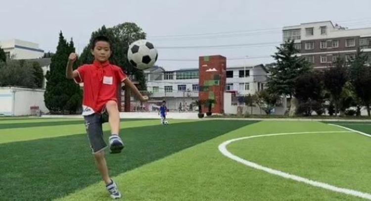 足球之乡的百姓怎能少了踢足球的场地「足球之乡的百姓怎能少了踢足球的场地」