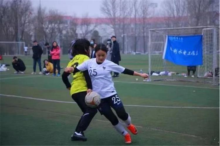 清华大学女足队长「牛这位上热搜的清华女足队长竟是来自广西的学霸」