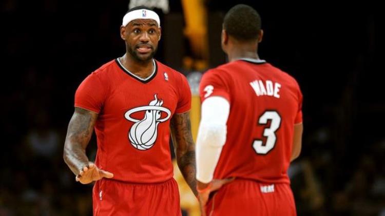 球衣nba掉了「NBA曾经力挺的短袖球衣后来为什么消失了」