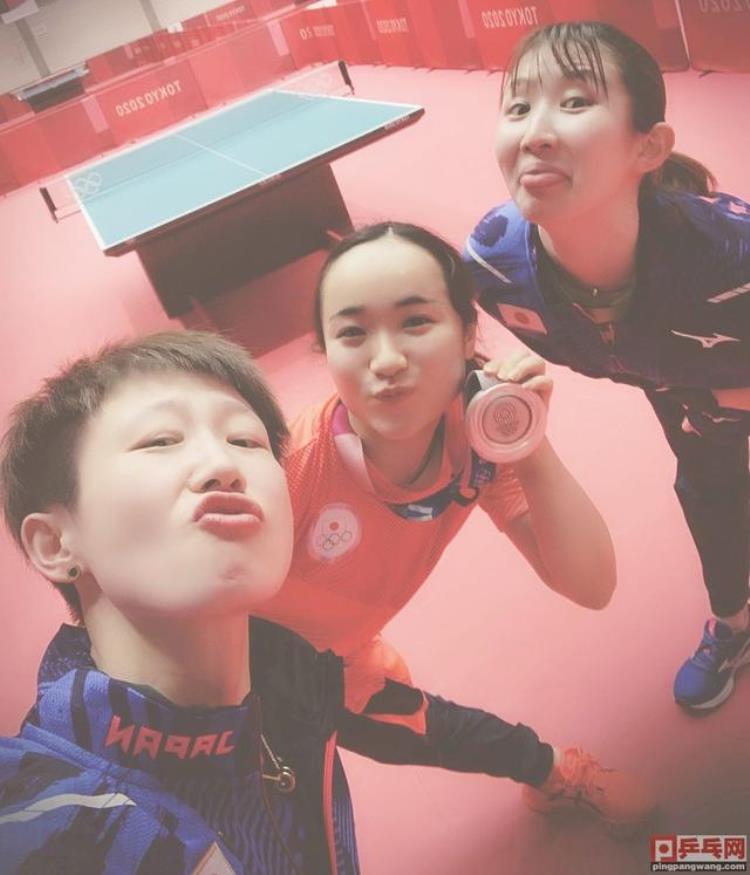 日本乒乓球员张本智和的父亲「乒乓世青赛日本女队5教练4个前中国人张本智和妈妈已入日籍」