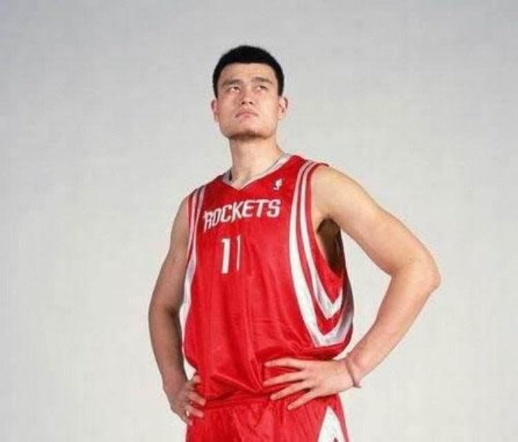 姚明NBA生涯最高4116易建联最高31分王治郅21分那周琦呢