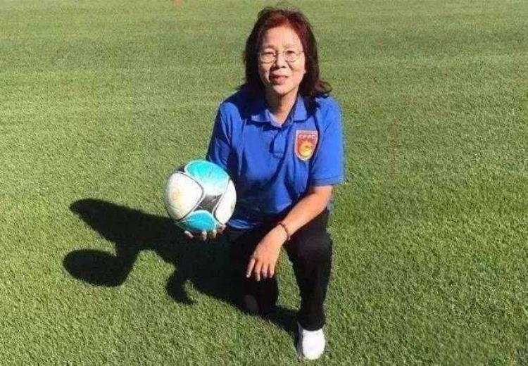 中国第一个世界足球小姐「中国第一位世界足球小姐8次夺得亚洲冠军还曾赴日本踢球」