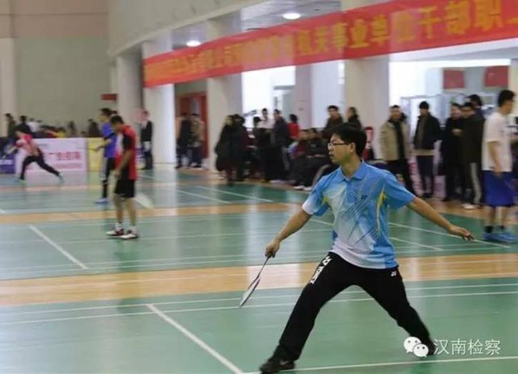 2015/12/29(58)汉南组队参加经开区汉南区机关事业单位干部职工羽毛球乒乓球比赛
