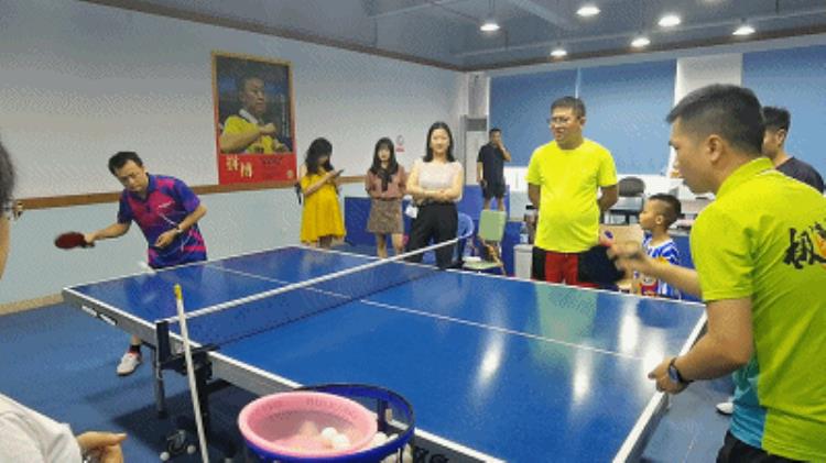 乒乓球队联欢会「热烈庆祝清华朋商乒乓球俱乐部第一届友谊赛顺利开打」