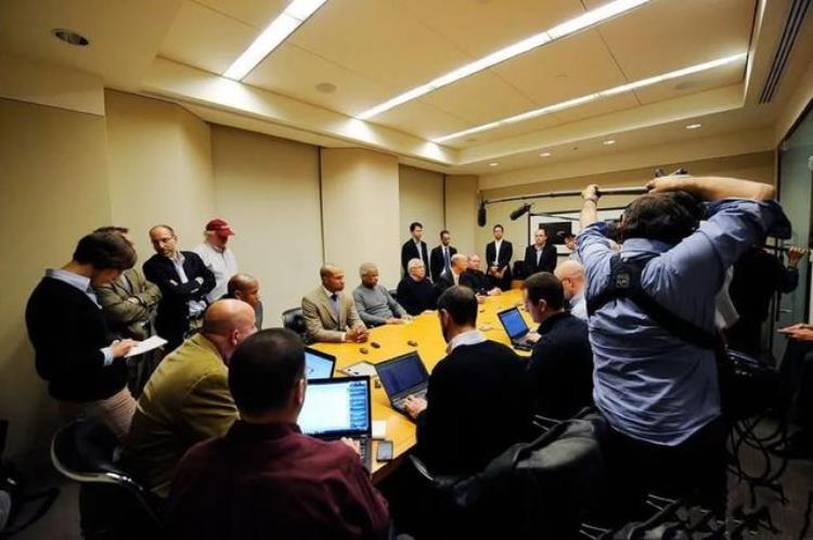 NBA董事会「董事会即将介入NBA总裁直言反感球员申请交易」
