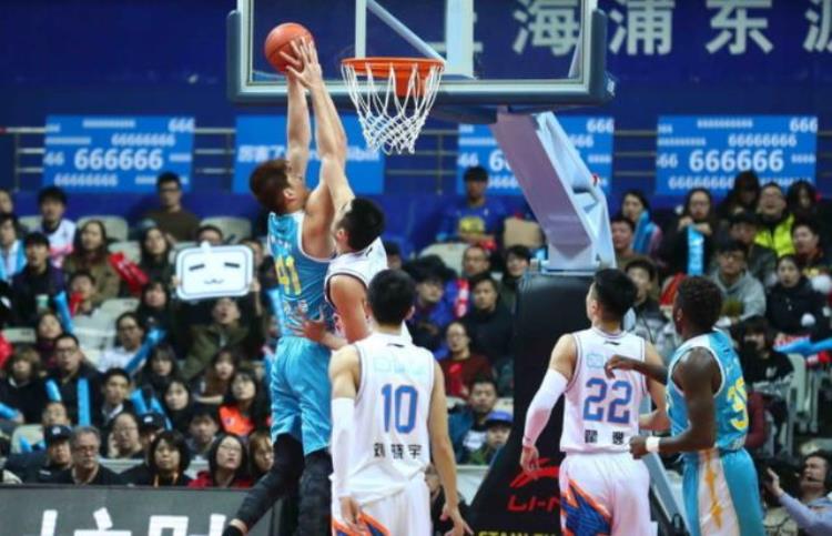 曝2米21高塔离开老东家被CBA名帅放弃