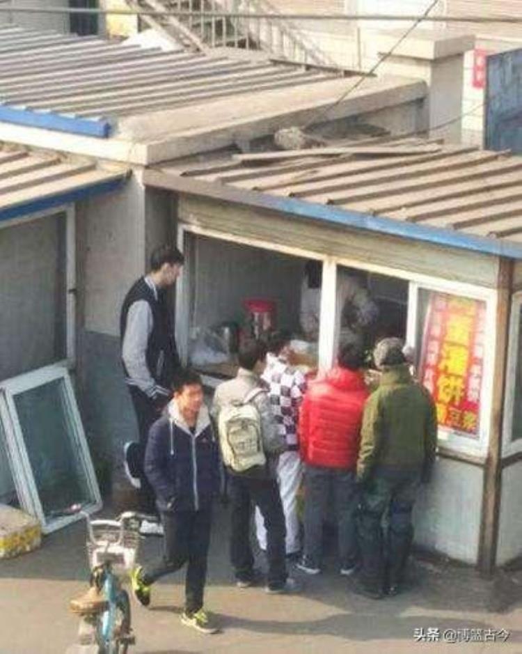 库里最喜欢吃什么「NBA球员喜欢吃什么库里钟爱爆米花詹姆斯迷恋玉米卷」