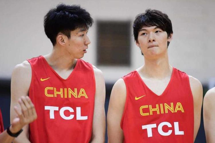 王哲林被选中了NBA为什么没去「被选中4年王哲林为什么没打上NBA球探报告上6个缺点太致命」